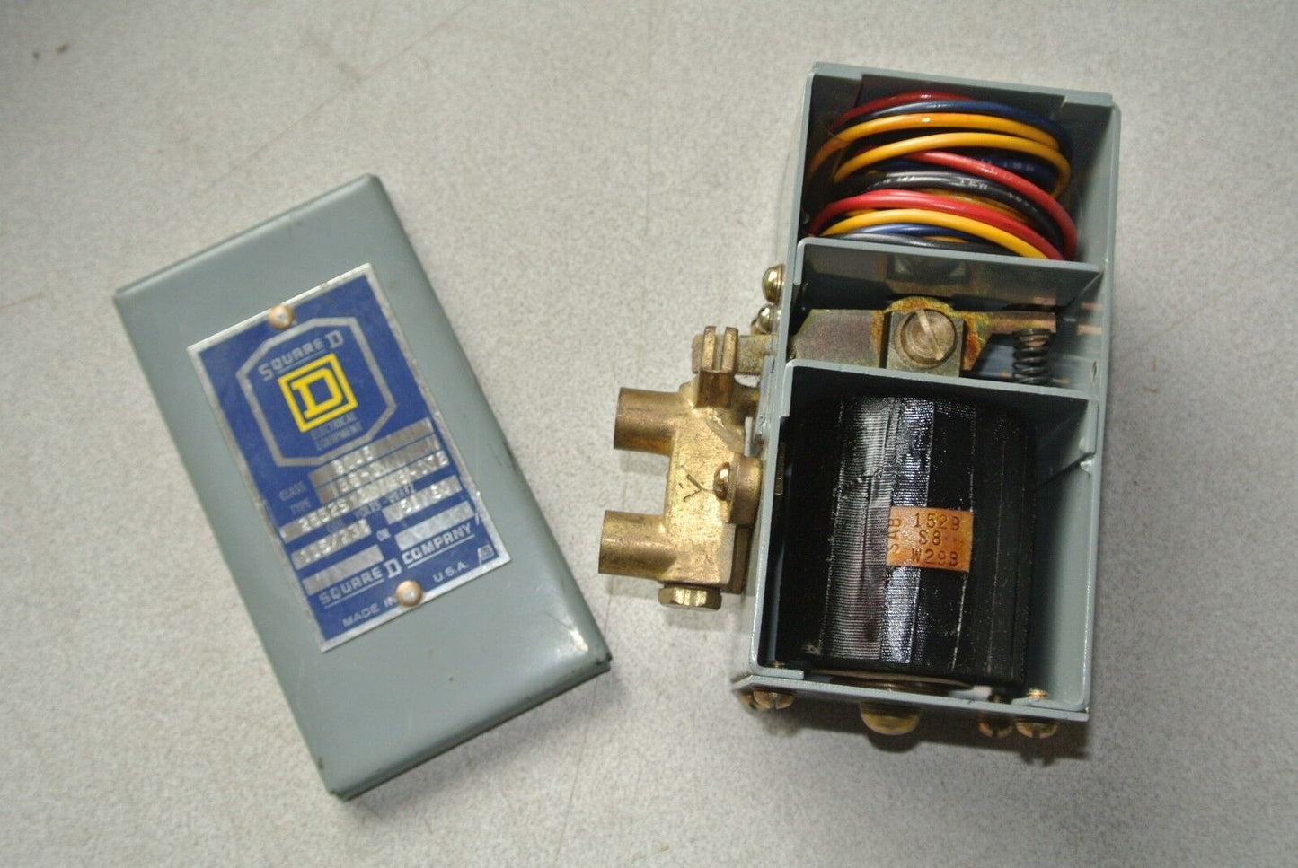 SQUARE D 9045 BG-3 MAGNETIC UNLOADER - 115/230V, 60Hz - NEW SURPLUS
