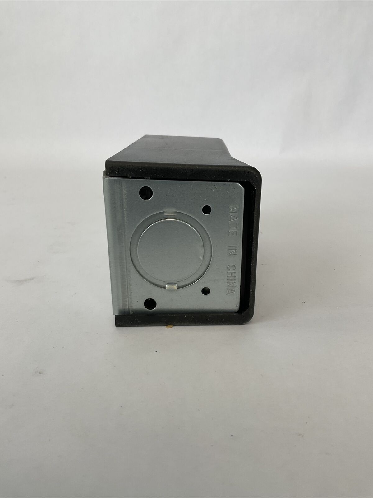 PASS & SEYMOUR 3854 RANGE RECEPTACLE SURFACE MOUNT 50A 125/250V 3P 4W (LOT OF 2)
