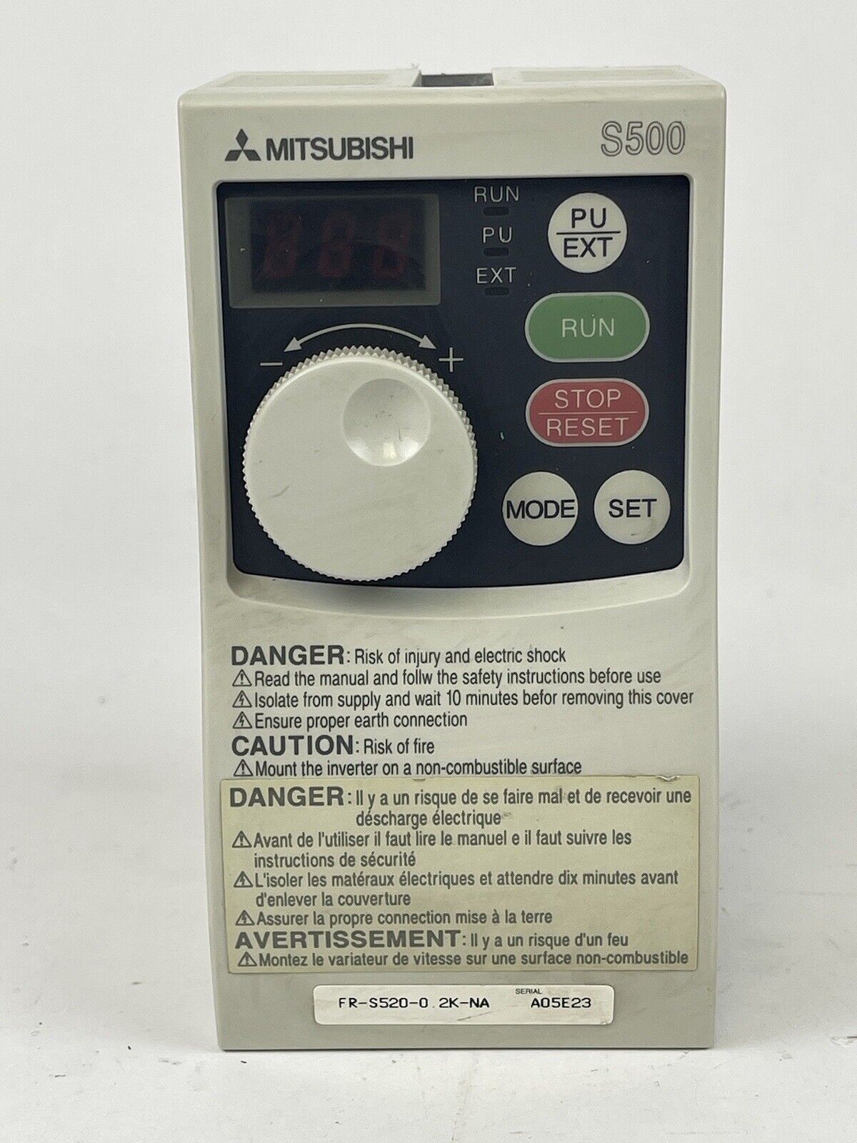 MITSUBISHI - FR-S520-0.2K-NA - 3 PHASE INVERTER - 1/4 HP, 2.6A, 240VAC .5-120Hz