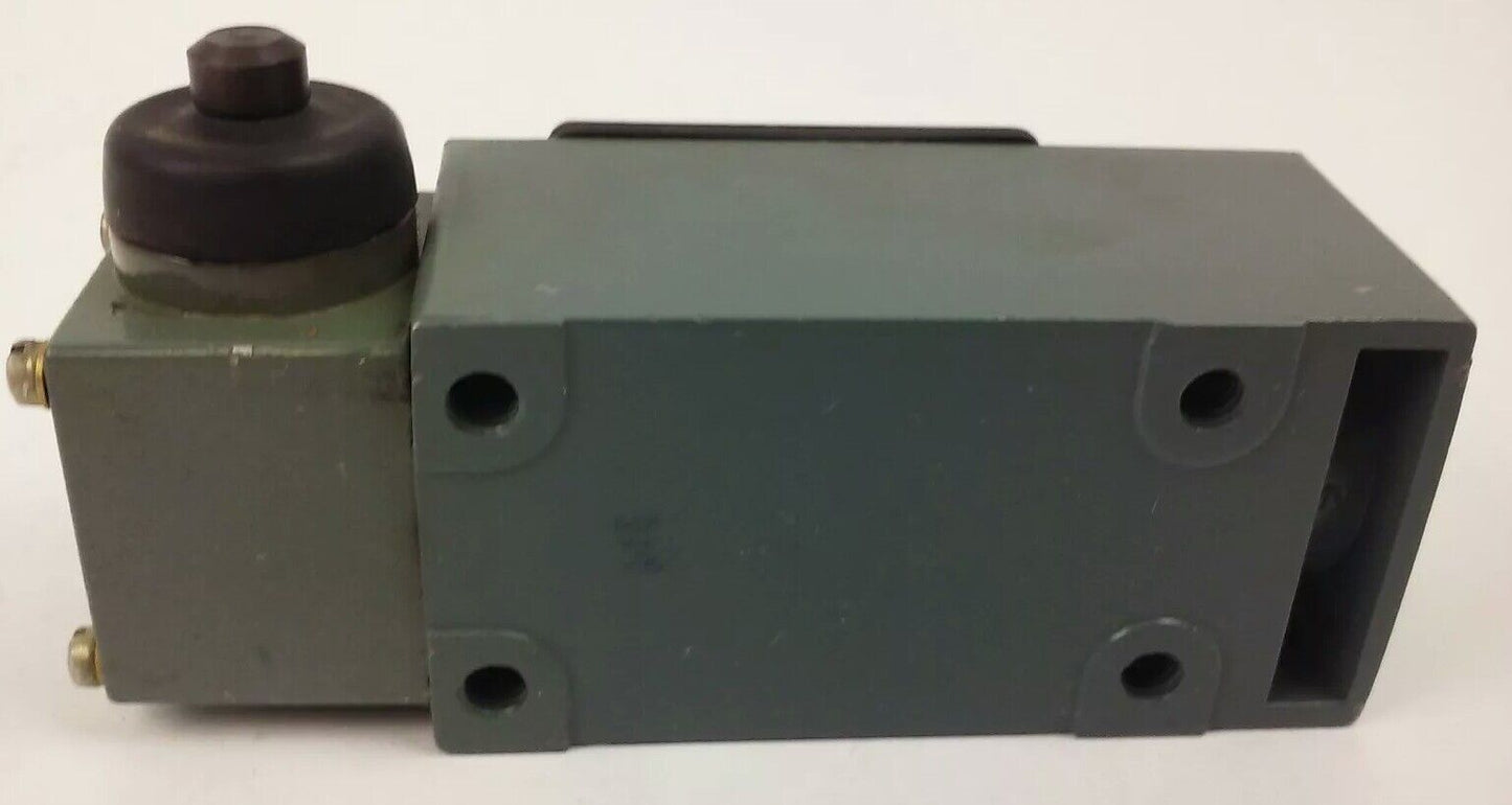 GE, CR115G119, LIMIT SWITCH, 600V MAX, NEW, GENERAL ELECTRIC, CR115G, NEW