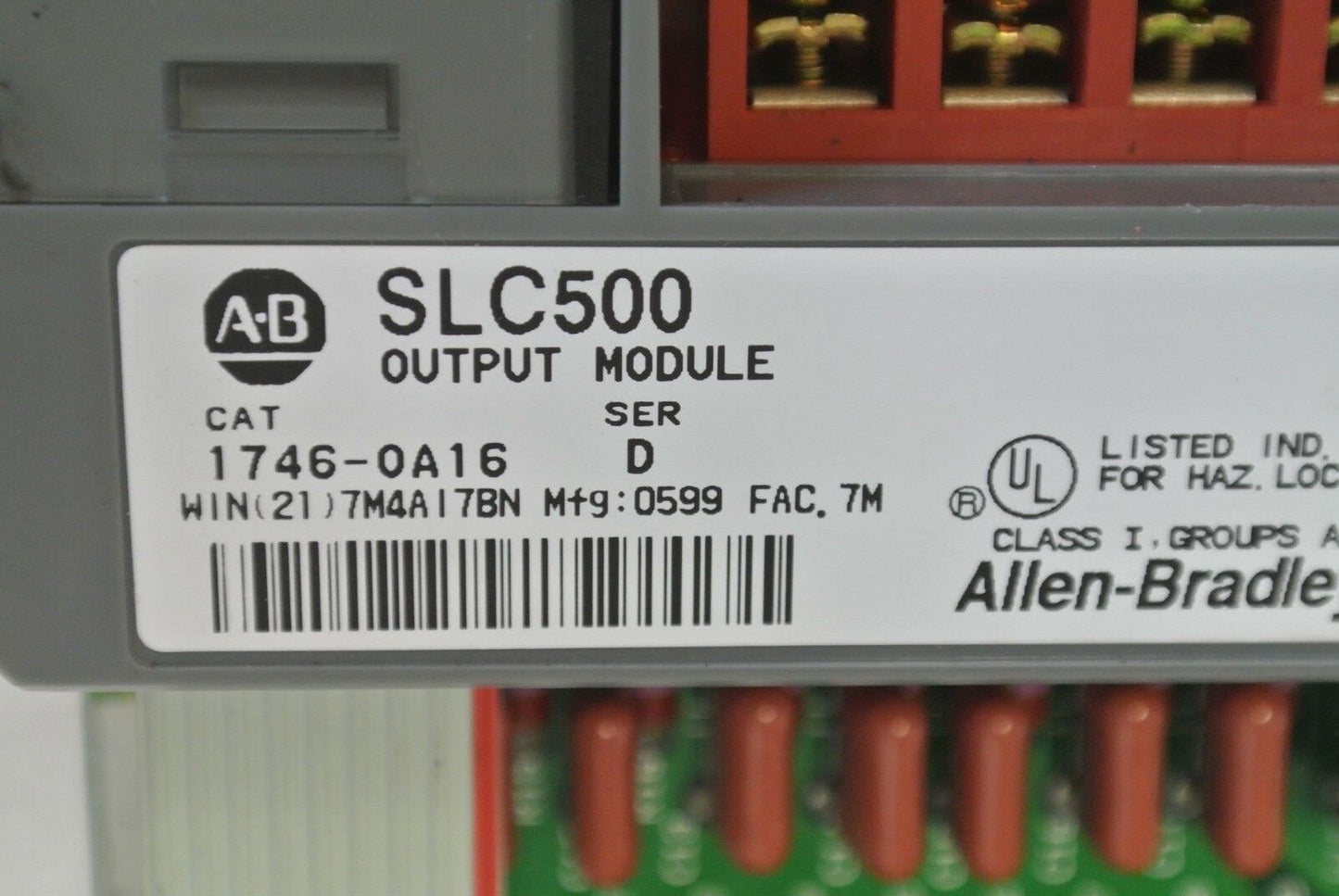 ALLEN-BRADLEY 1746-OA16 Ser. D - OUTPUT MODULE for SLC500