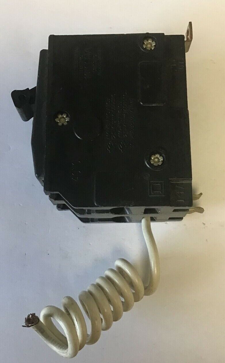 SQUARE D QOB220 CIRCUIT BREAKER 20A 120VAC 2POLE 10KA***LOTOF2***