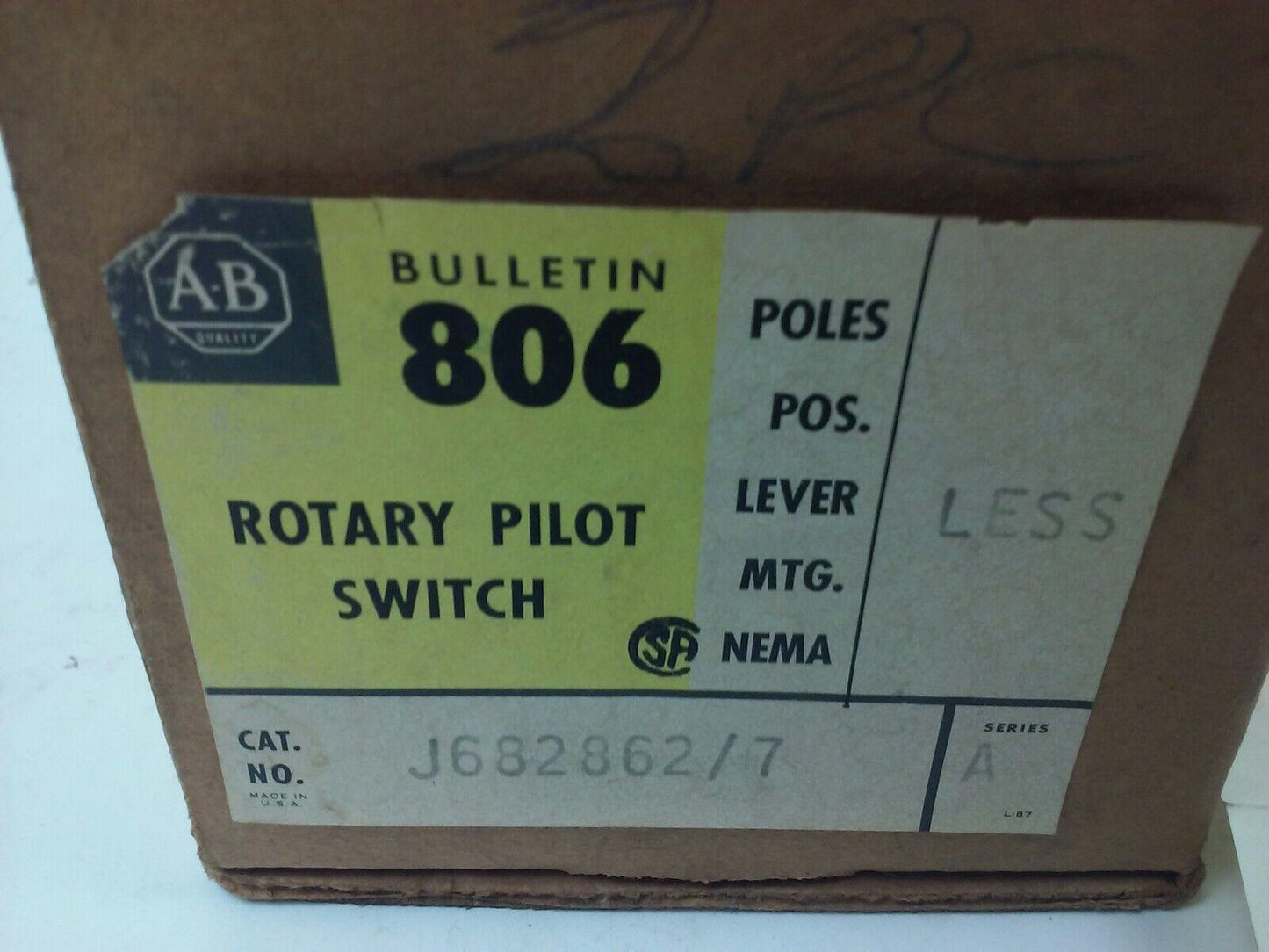 ALLEN BRADLEY J682862/7 ROTARY PILOT SWITCH, SIZE 10, 25A, 4 POSITION, 8 CIRCUIT
