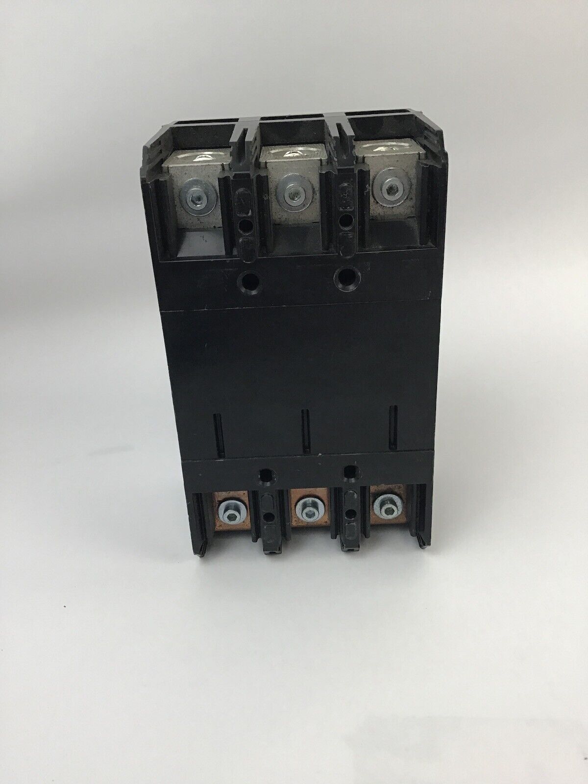 SQUARE D KDL32225 225A 240VAC/25kA SER 1 THERMAL MAGNETIC CIRCUIT BREAKER