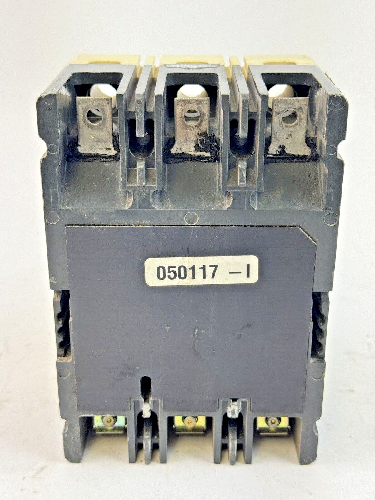 CUTLER-HAMMER - EHD3015 - CIRCUIT BREAKER - 3 POLE/ 15 A/ 480 VAC