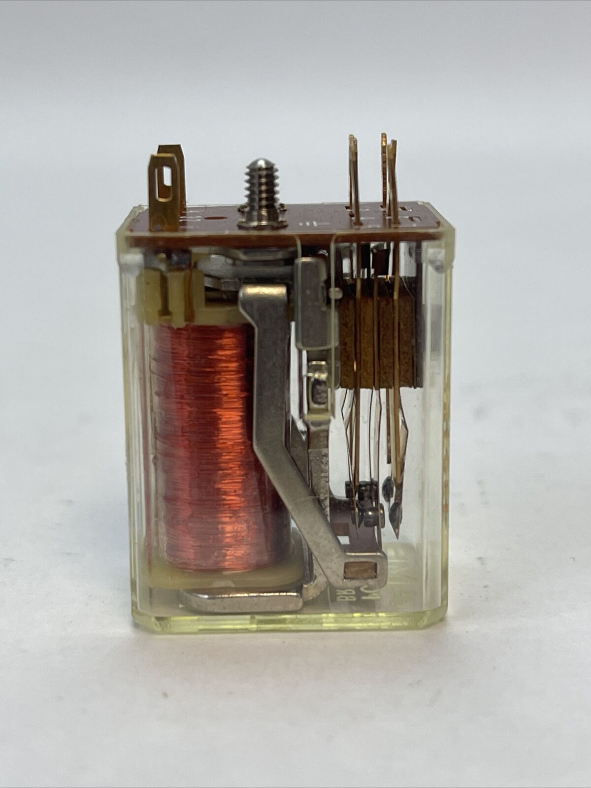 POTTER & BRUMFIELD R10-E1-Y2-V700 DPDT RELAY 2A 24VDC