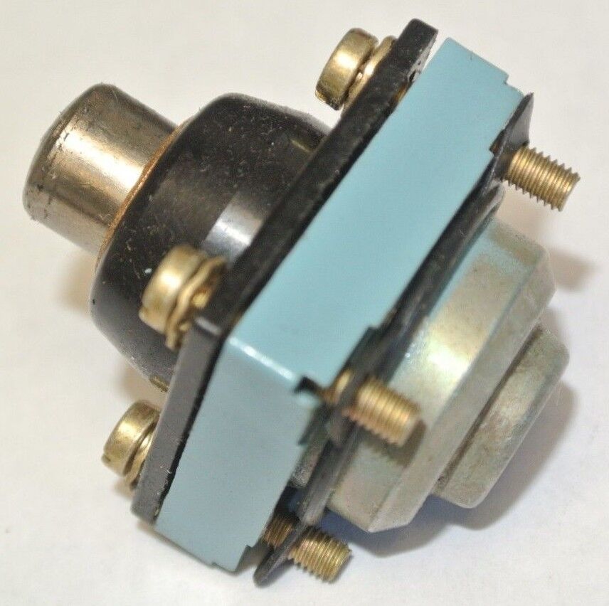 TELEMECANIQUE XCK-D10 LIMIT SWITCH PLUNGER-TYPE HEAD - NEW SURPLUS
