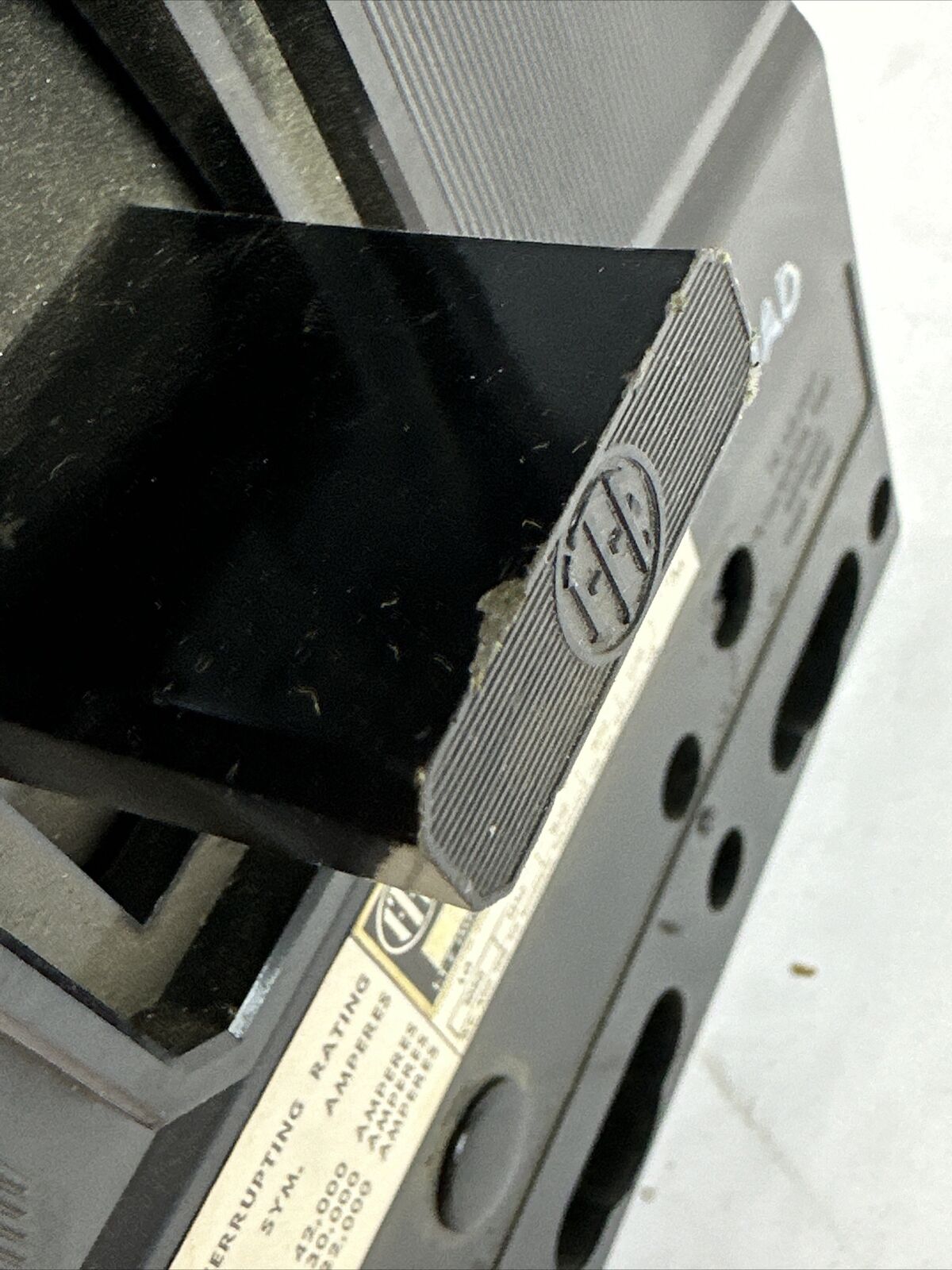 ITE JJ2B30000U06 CIRCUIT BREAKER 2POLE 300AMP 600VAC 250VDC JJ FRAME ET TYPE