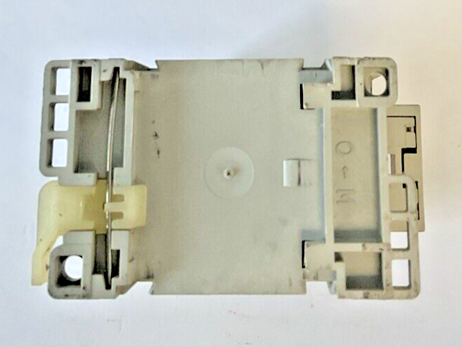 ALLEN BRADLEY 100-C09E*10 SER.A CONTACTOR W/ 100-F AUX CONTACT