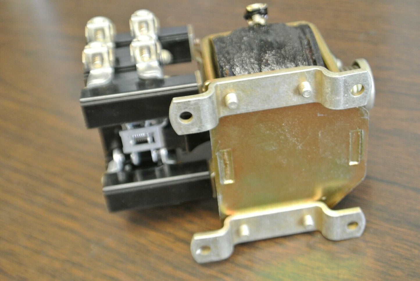 ALLEN-BRADLEY 200-EX220Z24, Ser. A / TYPE EX DC RELAY / 24VDC / NEW SURPLUS