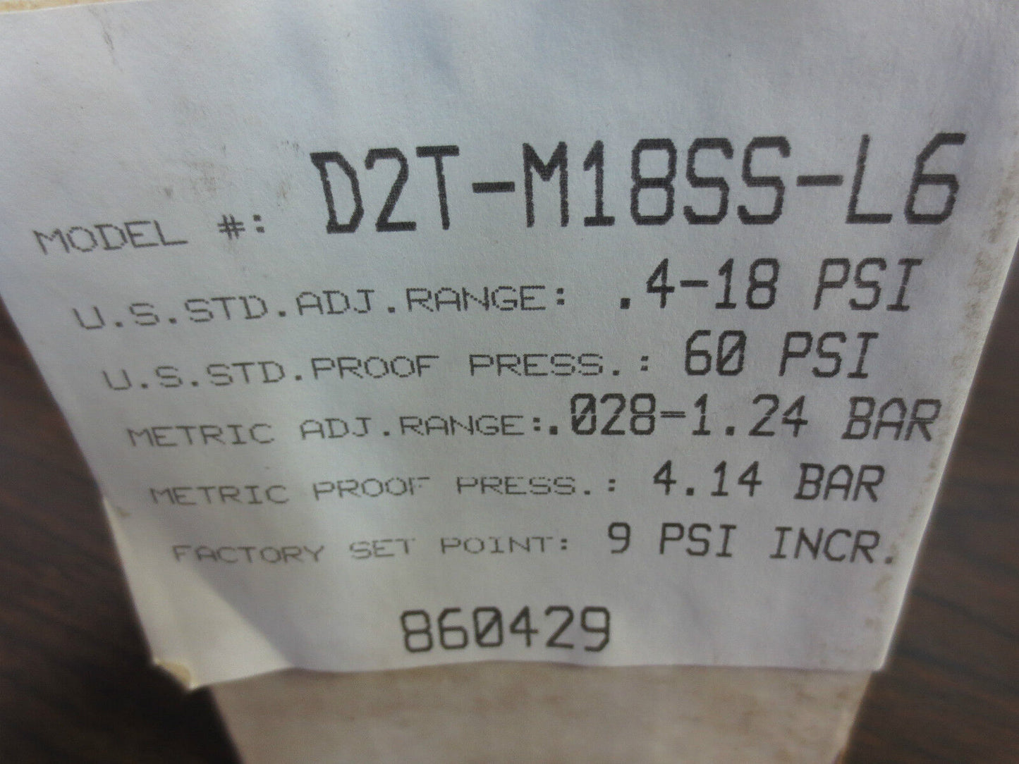 BARKSDALE D2T-M18SS-L6 TRANSAMERICA DELAVAL PRESSURE SWITCH - NEW SURPLUS