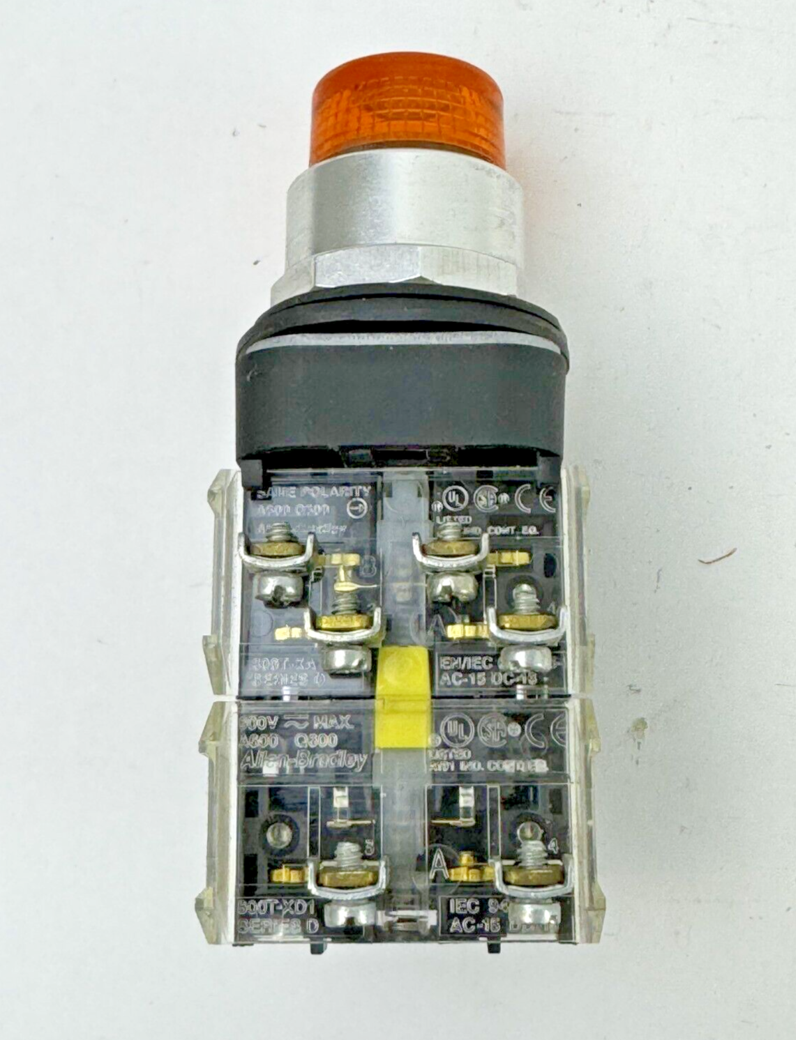 ALLEN-BRADLEY - 800T-QBH2B SER. U -ORANGE LED MOMENTARY PUSH BUTTON W/800TC-N374