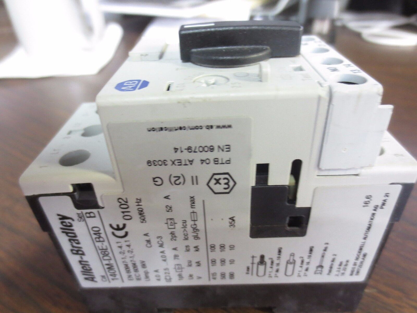 ALLEN-BRADLEY 140M-D8E-B40, Ser. B MOTOR PROTECTOR CIRCUIT BREAKER