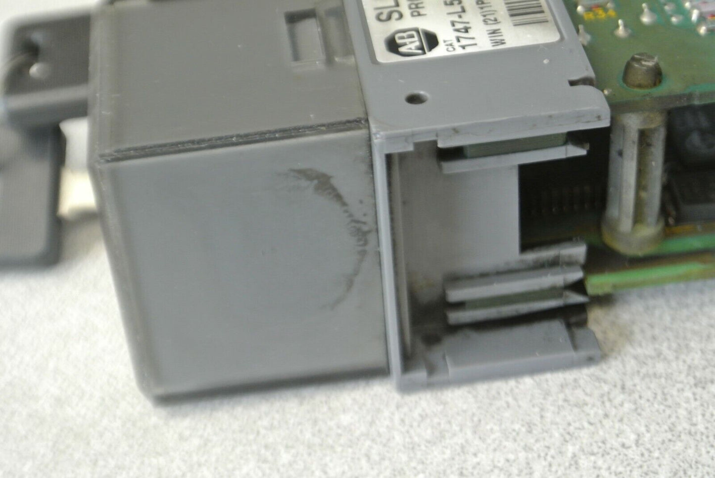 ALLEN-BRADLEY 1747-L532 SLC500 PROCESSOR UNIT - Ser. D, Proc. Rev. 4 - w/ KEYS