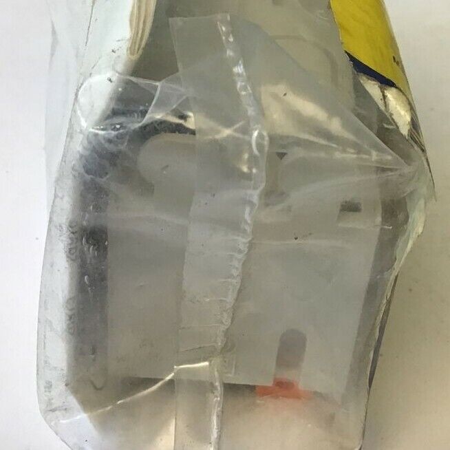 SQUARE D MG26976 SEALABLE TERMINAL COVER 2POLE ***LOTOF3***