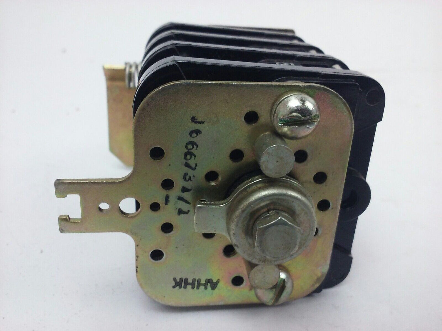 ALLEN BRADLEY BULLENTIN 806 J666731-1 SER. A, ROTARY PILOT SWITCH, 6 CIRCUITS