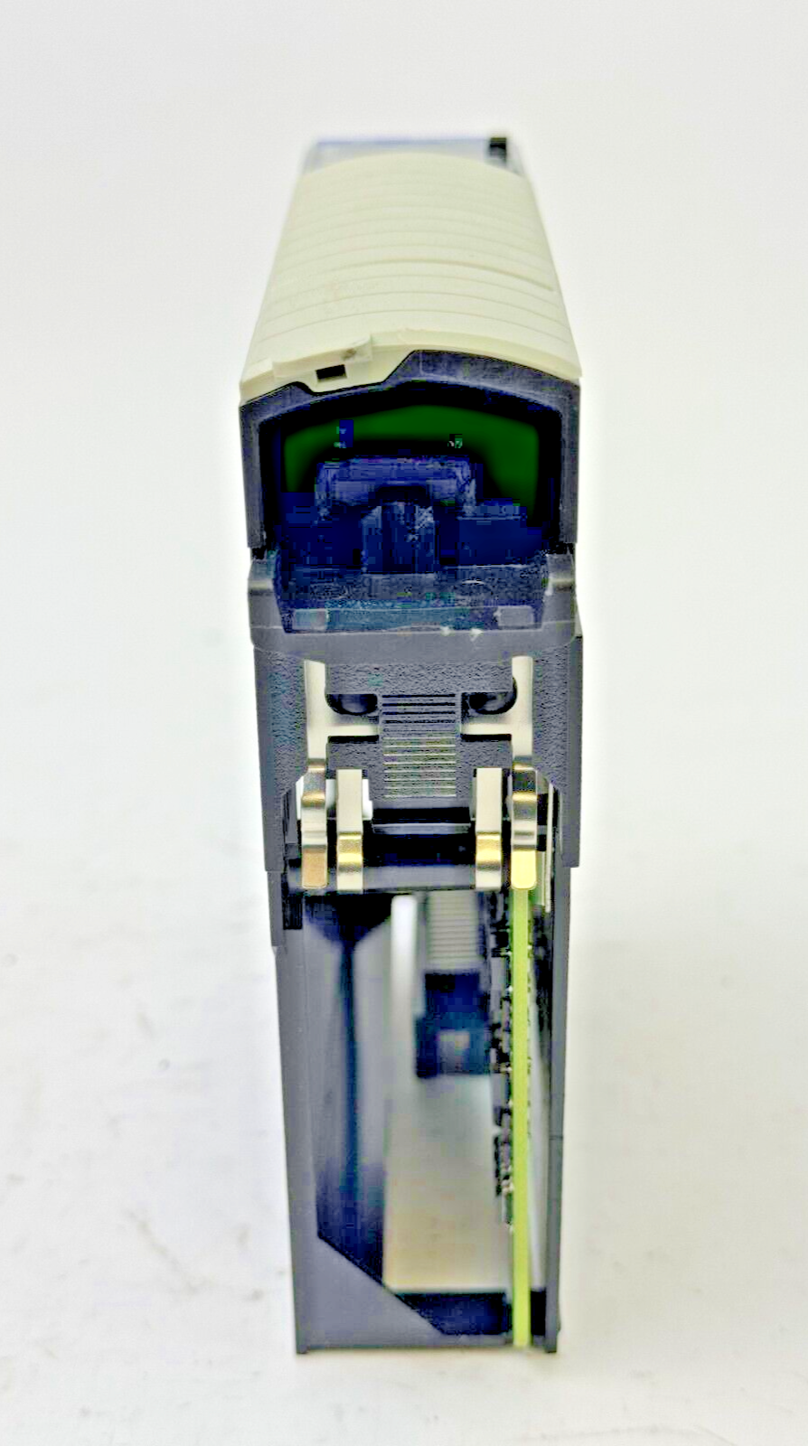ALLEN-BRADLEY - 1756-IB16 SER. B FW: 3.5 - CONTROL LOGIX 32 SINKING POINT MODULE