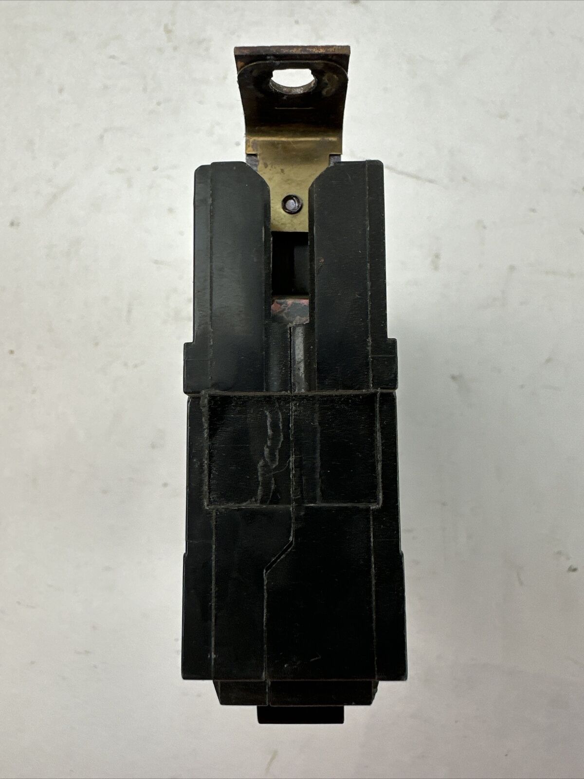 GE THQB130 CIRCUIT BREAKER 30AMP 1POLE 120/240VAC