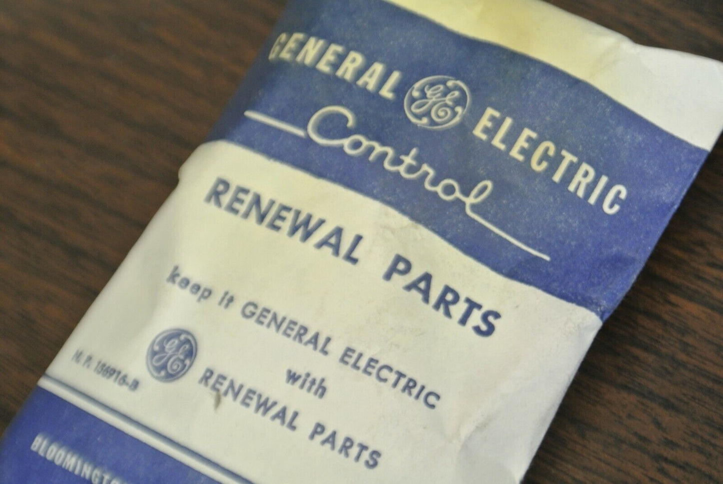 GENERAL ELECTRIC CR2940WM600E OILTIGHT PUSHBUTTON UNIT / NEW SURPLUS