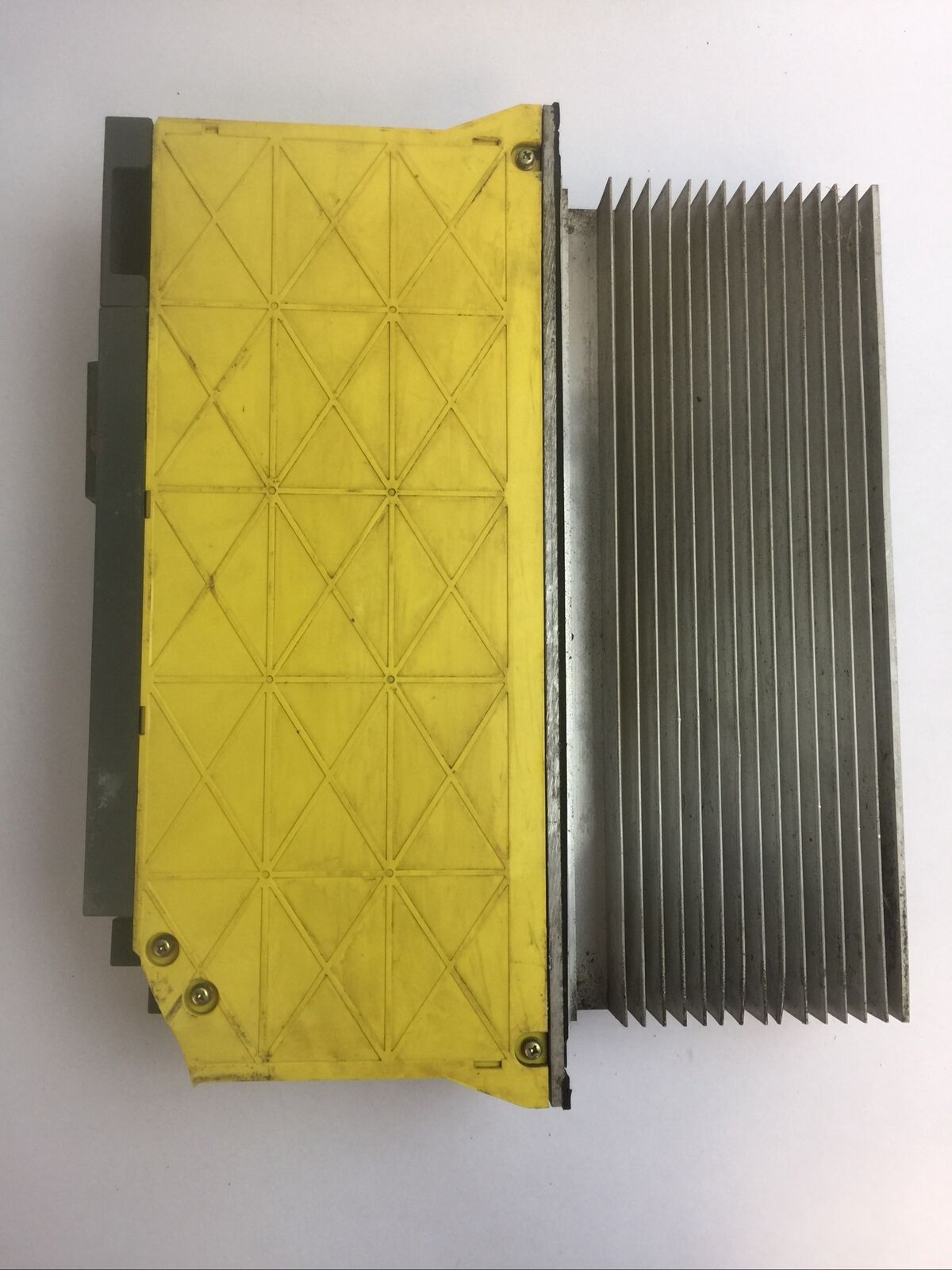 FANUC A06B-6079-H106 SERVO AMPLIFIER MODULE INPUT 283-325VDC OUTPUT 230VAC