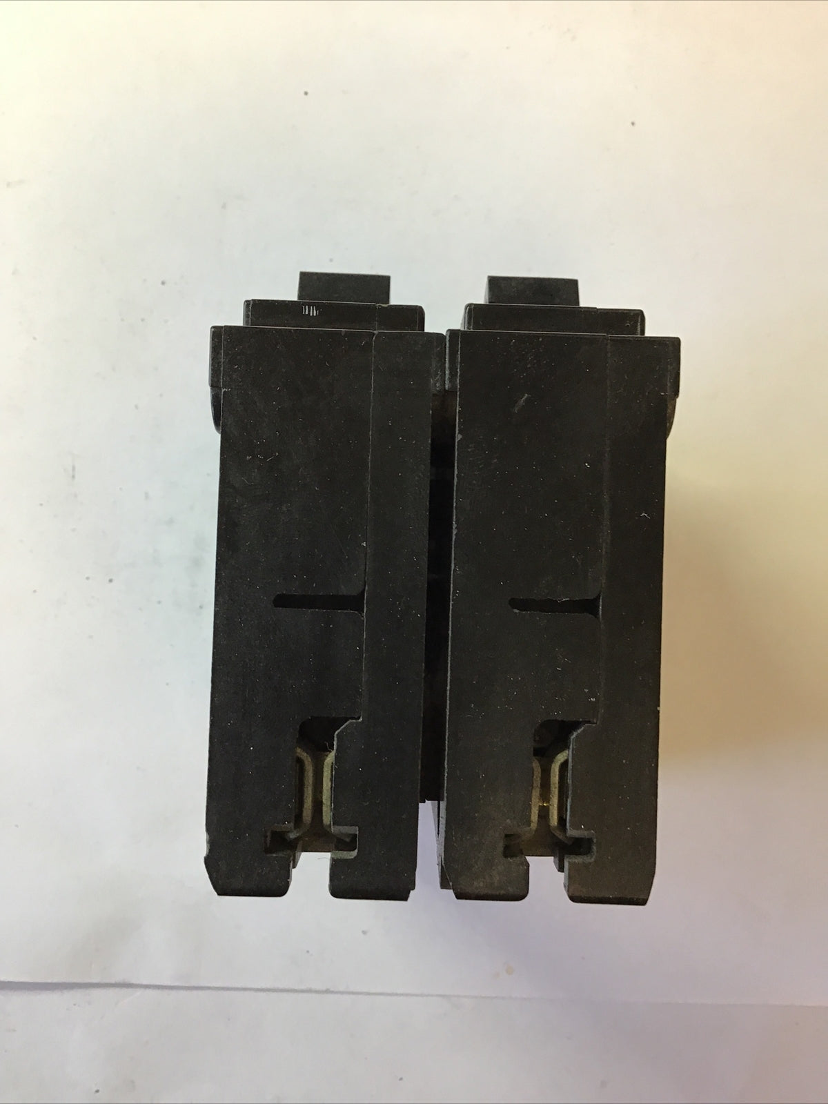 LCB CORP. LB220 CIRCUIT BREAKER 120/240VAC ***LOTOF3***