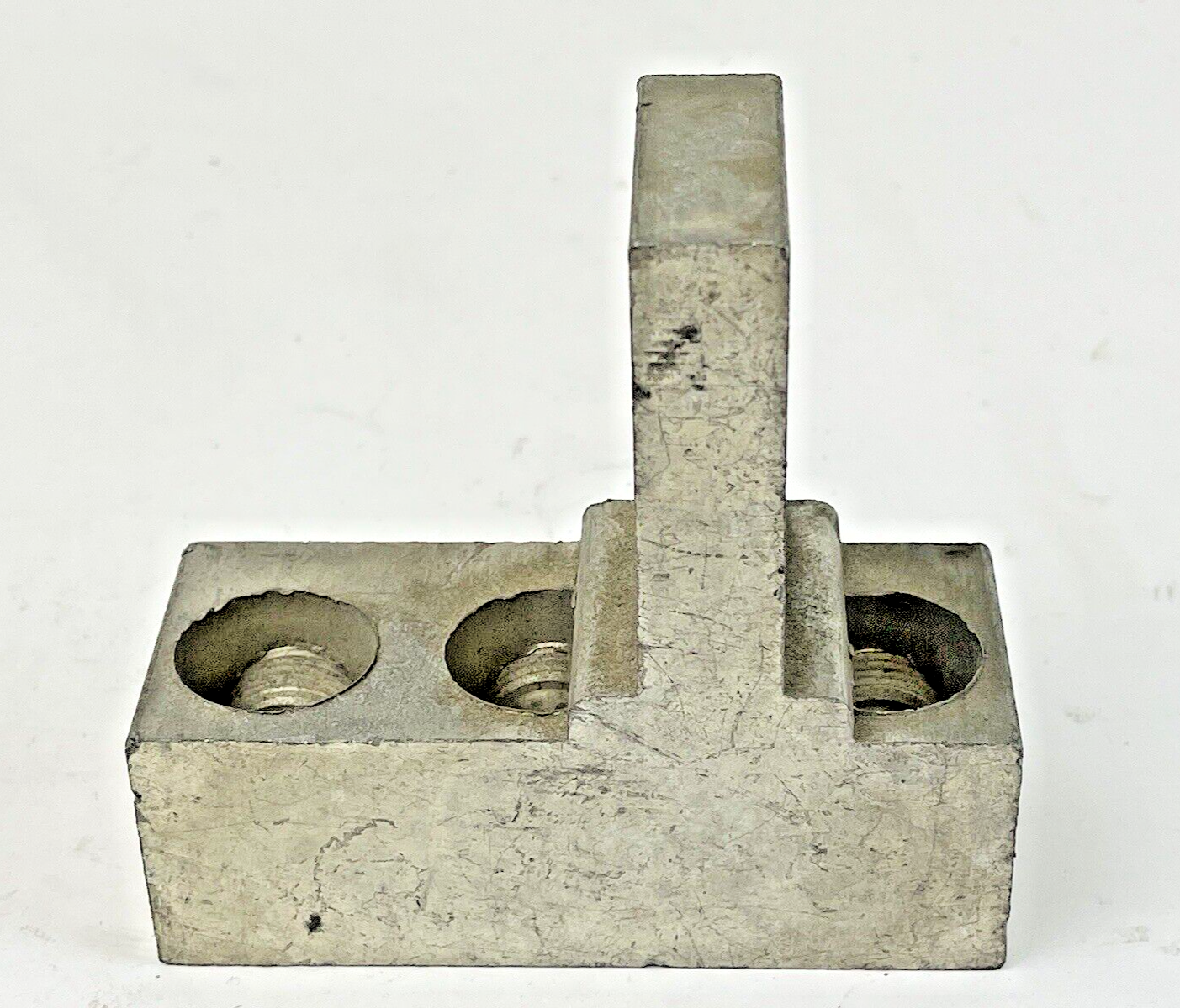 CMC - TLA-600-3- BREAKER TERMINAL LUG - AL-CU, 600-250 MCM