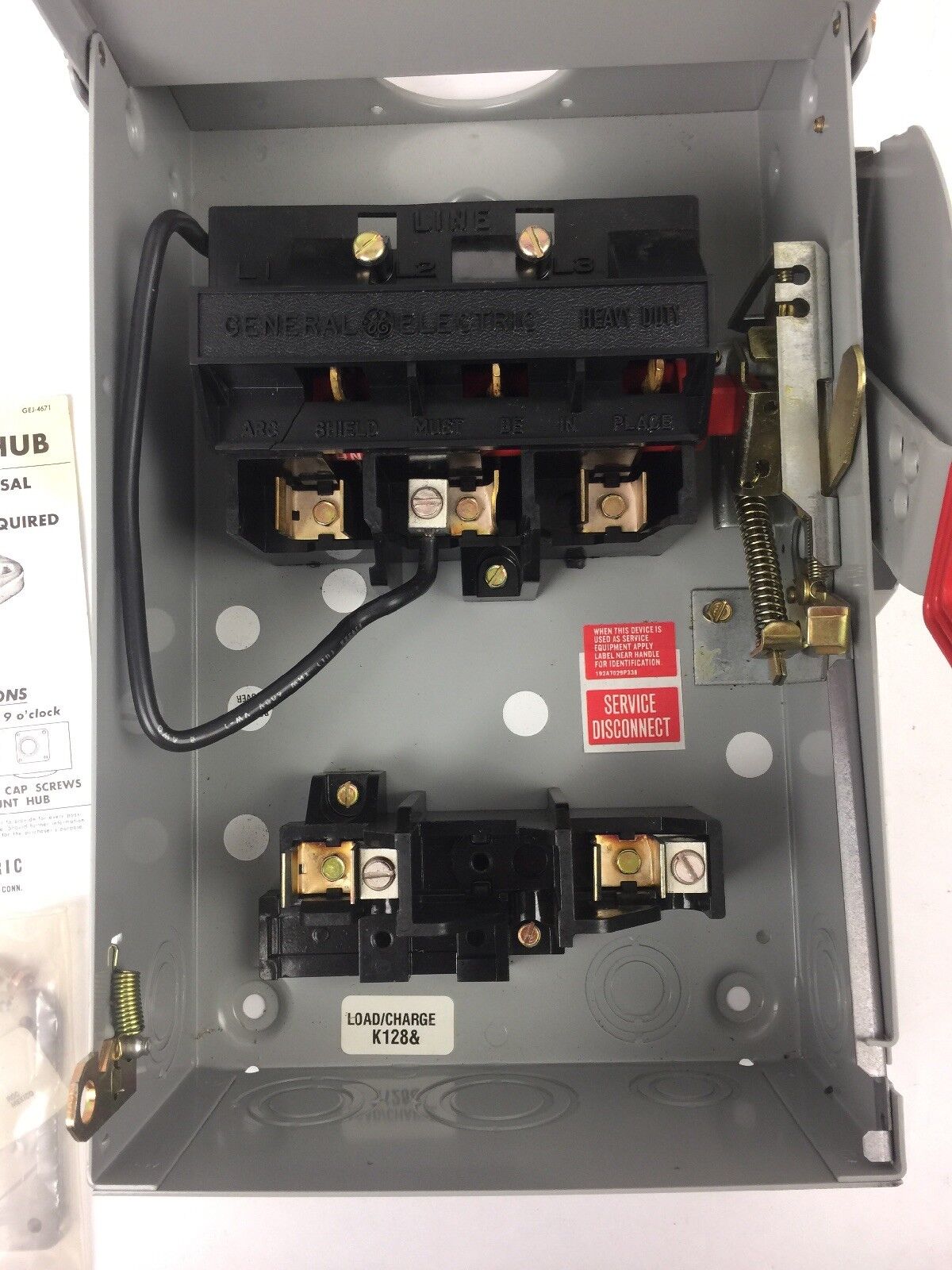 GE TH2261RDC HEAVY DUTY SAFETY SWITCH 2 POLE 2 WIRE 30 AMP VOLTS: 600VDC/250VDC