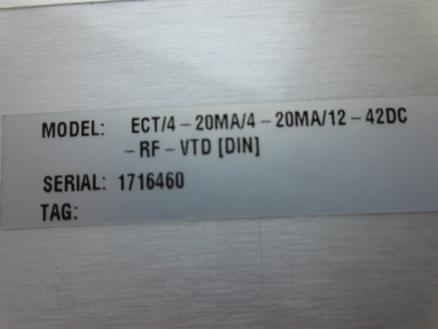 MOORE IND'S ECT/4-20MA/4-20MA/12-42DC-RF-VTD (DIN) SIGNAL ISOLATER CONVERTER