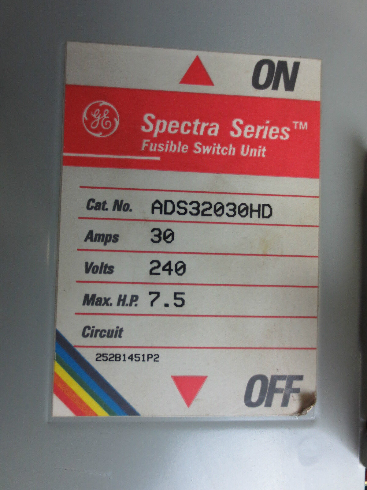 GE ADS32030HD SPECTRA FUSIBLE SWITCH UNIT - 30A 240V 3-POLE - NEW SURPLUS