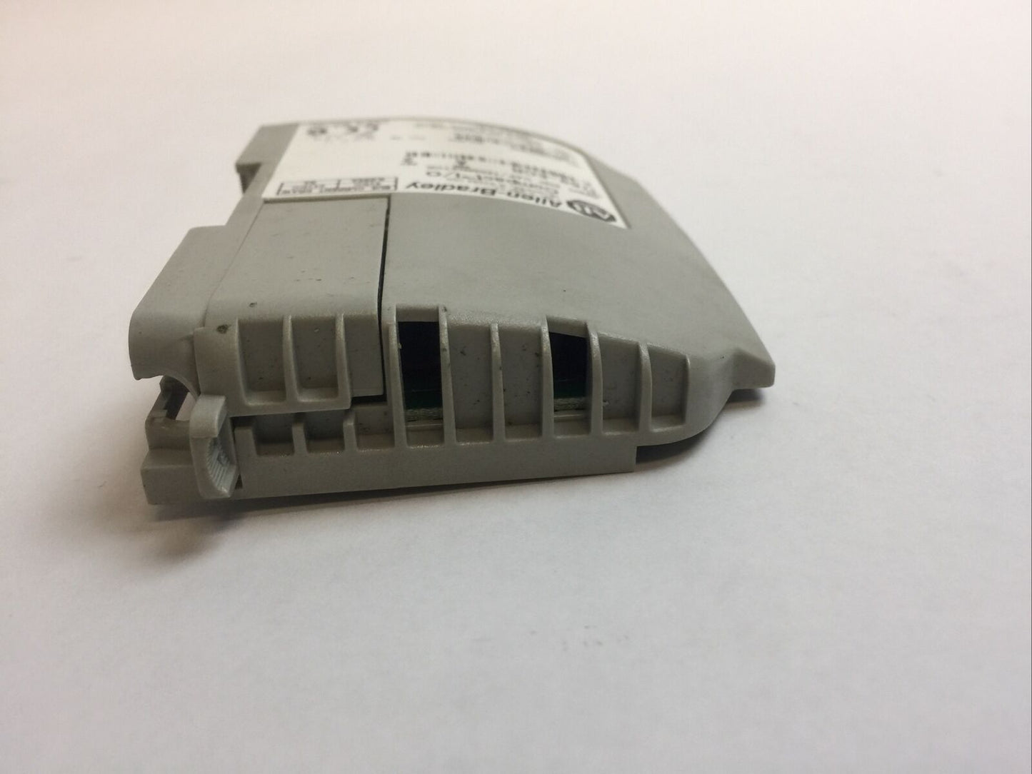 ALLEN BRADLEY 1769-ECR I/O RIGHT END CAP/TERMINATOR SER A REV 2 24VDC