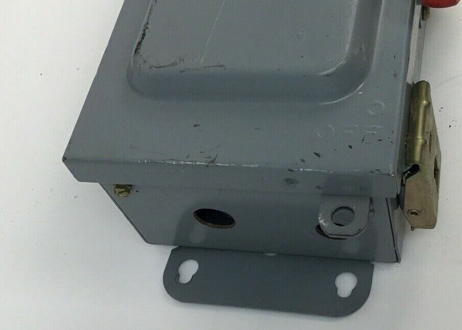 SQUARE D HU361AWK SAFETY SWITCH NON FUSIBLE 30A SER.F1 50/60HZ
