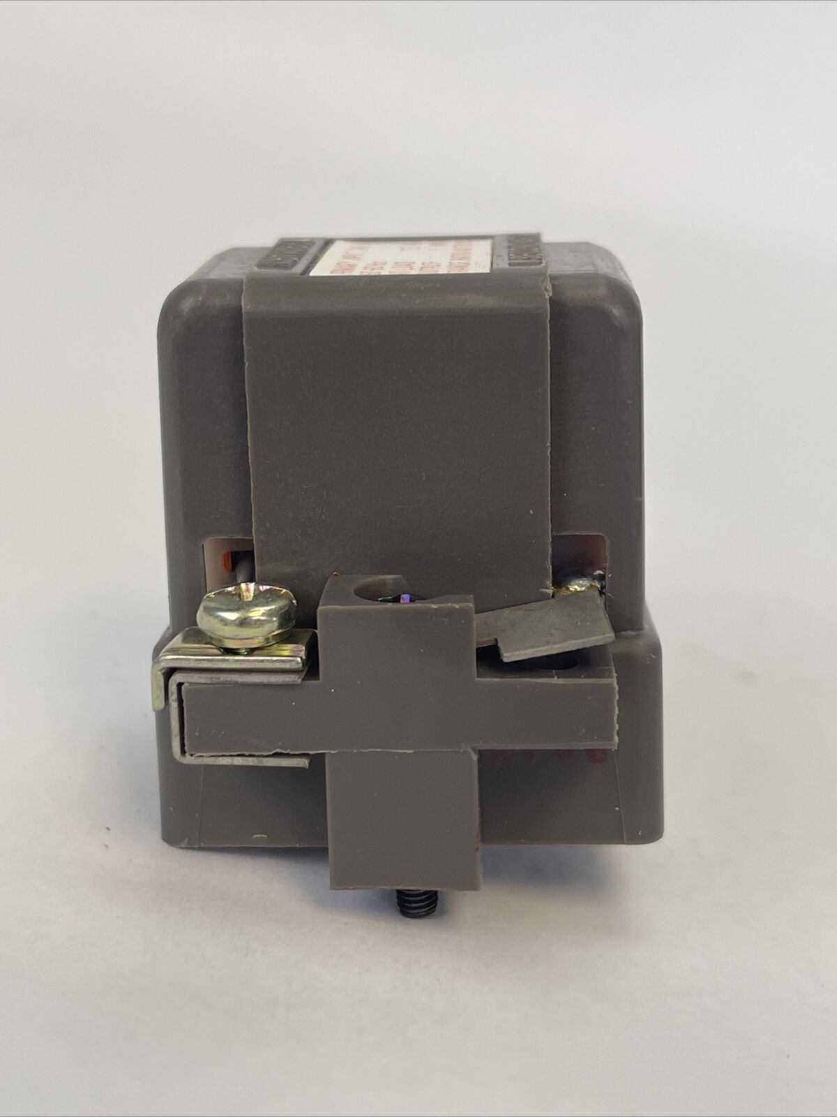 IDEC T2 TRANSFORMER POWER SUPPLY INPUT 240V 50-60HZ NO LOAD 7.5V OUTPUT 1VA