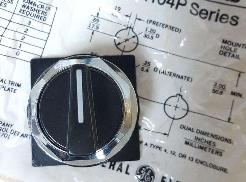 GE CR104PSG76B 3 Position Selector Switch