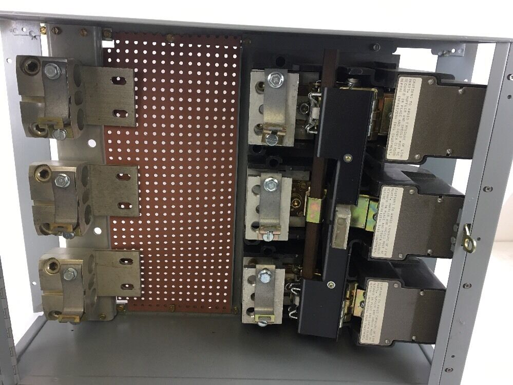 CHALLENGER QMQB4036R 400 AMP 600 VOLT 3 POLE FUSIBLE PANELBOARD SWITCH