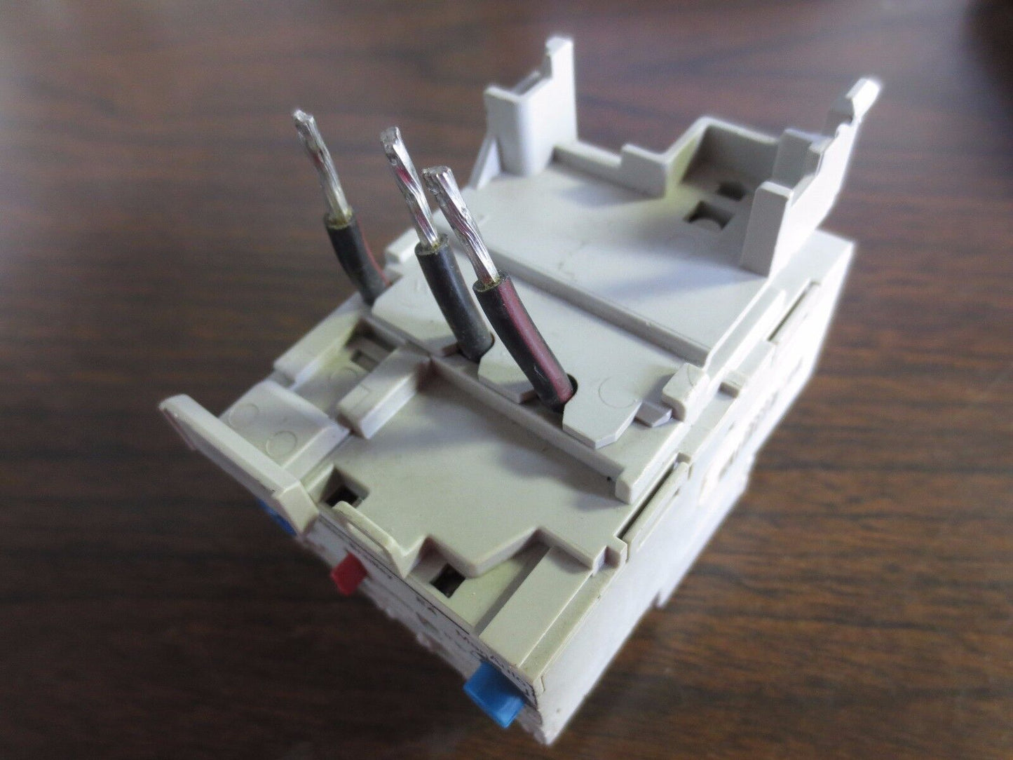 ALLEN-BRADLEY 193-EA4AB SOLID STATE OVERLOAD RELAY - 0.1-0.32A