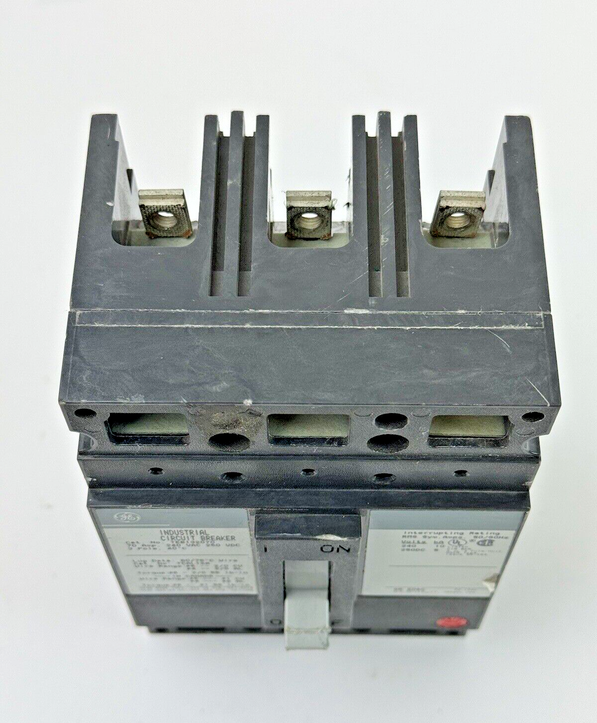 GE - TEB132070 - INDUSTRIAL CIRCUIT BREAKER - 70A/ 240 VAC/250 VDC/ 3 POLE