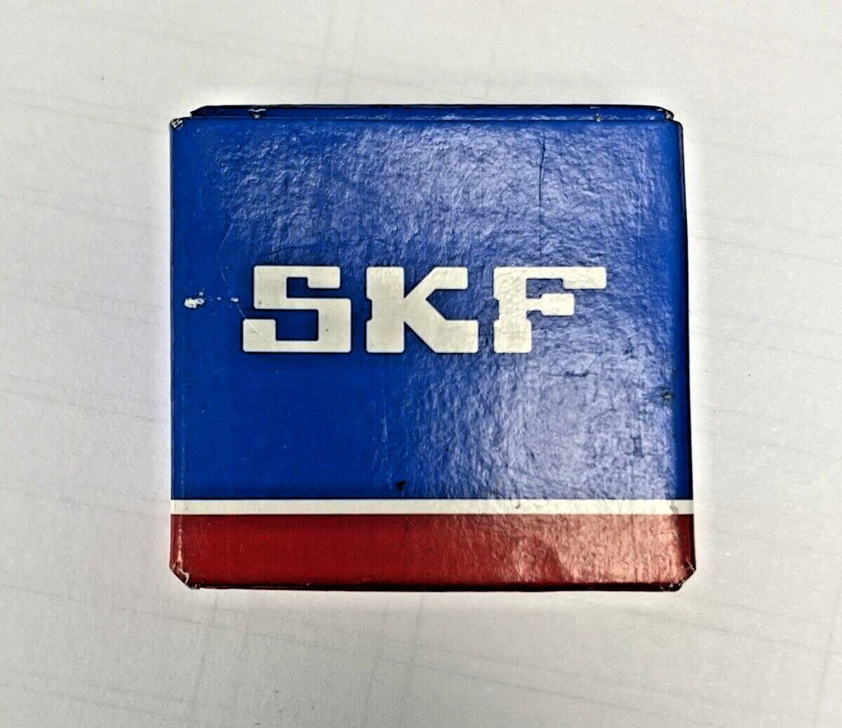 SKF 6203-2RSH - DEEP GROOVE BALL BEARING - 17x40x12 (mm) ***LOT OF 4***