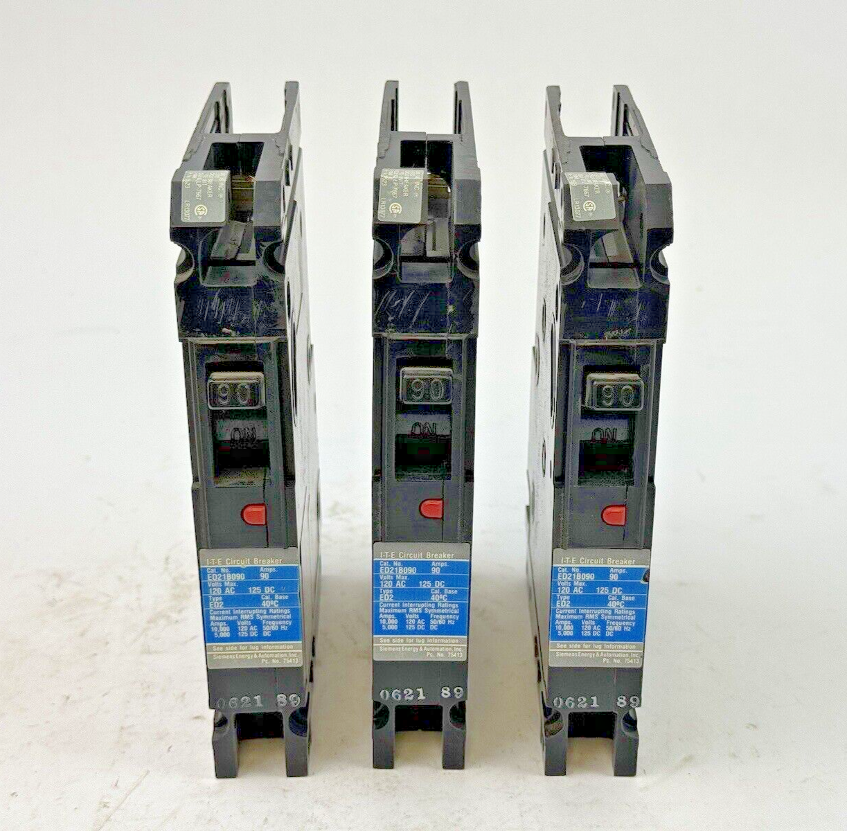 SIEMENS / ITE *BOX OF 3* - ED21B090 - CIRCUIT BREAKER - 1 POLE/120VAC/90A - NEW