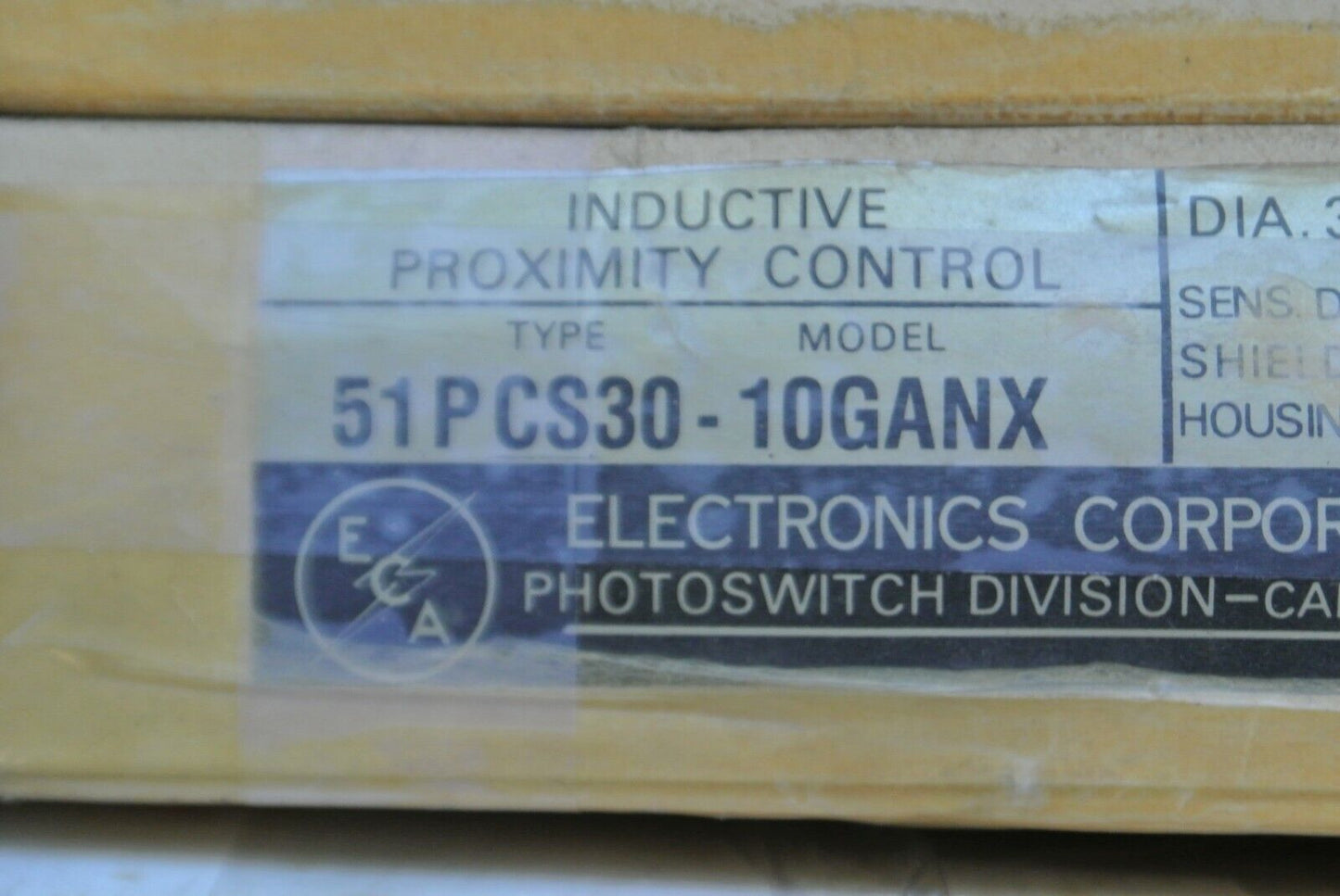 ALLEN-BRADLEY / PHOTOSWITCH 51PCS30 / 10GANX INDUCTIVE PROXIMITY SWITCH / NEW