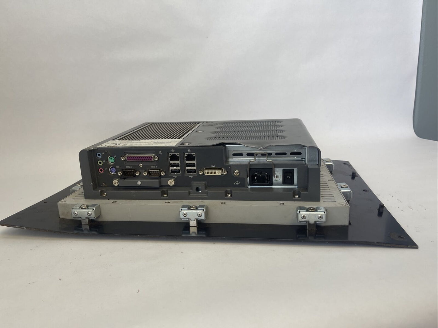 ALLEN BRADLEY 6181P-15TPXP DISPLAY COMPUTER SER E 100-240VAC 0.95-0.46A 110VA