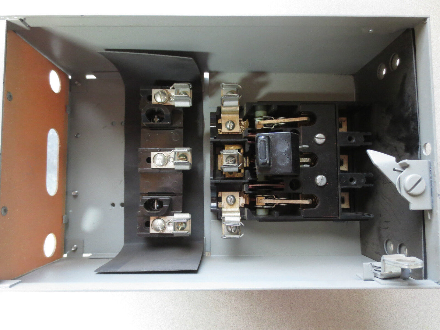 GENERAL ELECTRIC THFP321L PANELBOARD SWITCH 30A, 240VAC, 7.5HP - NEW SURPLUS