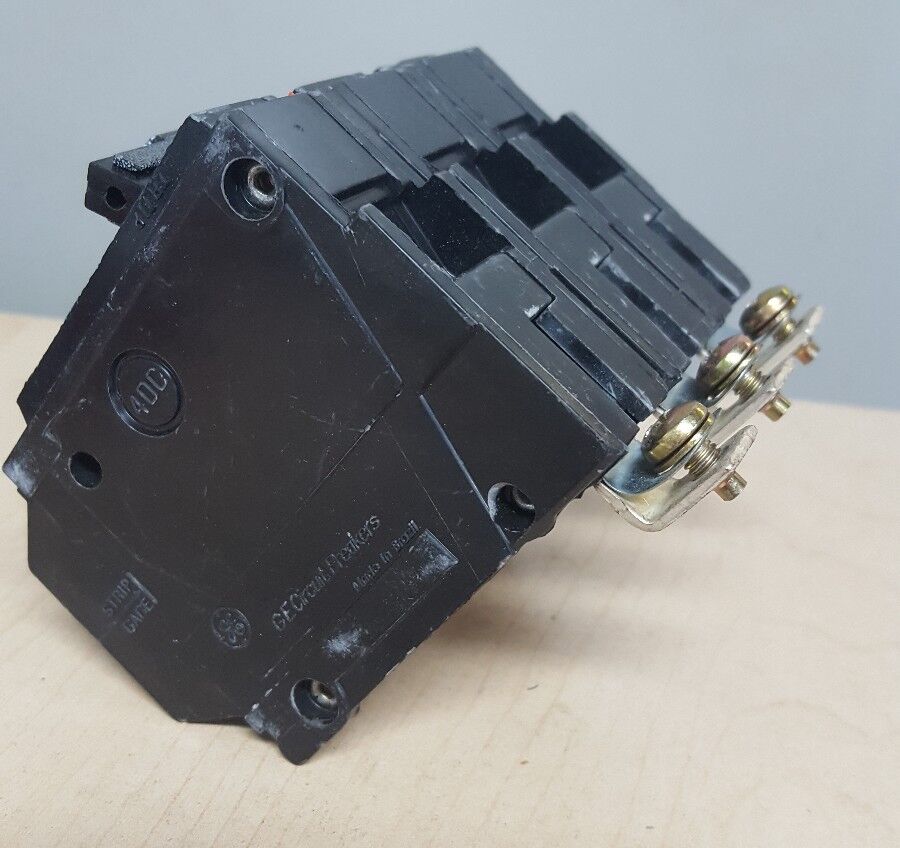 GE THHQB32050 CIRCUIT BREAKER, 50A, 3P, 22KA, 240V, USED