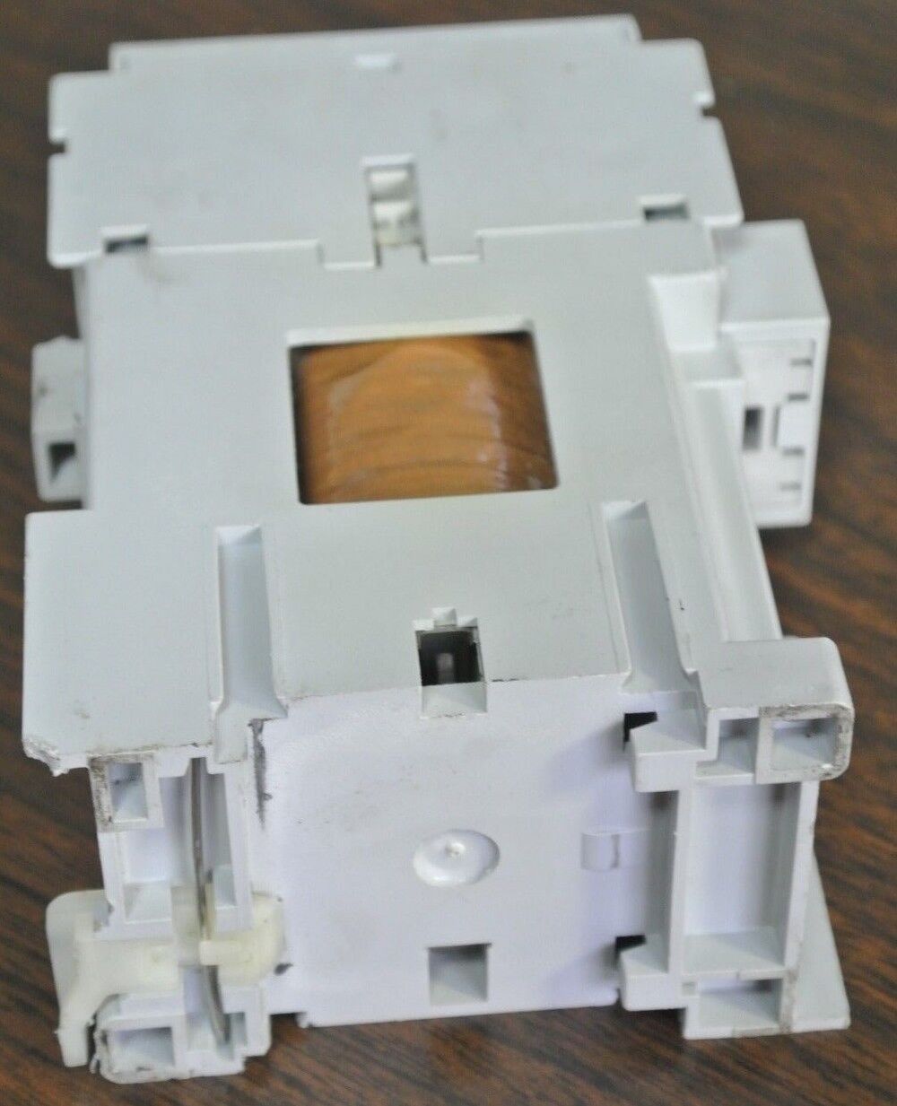 ALLEN-BRADLEY 100-C09D*10 CONTACTOR Ser. A - 24VDC COIL