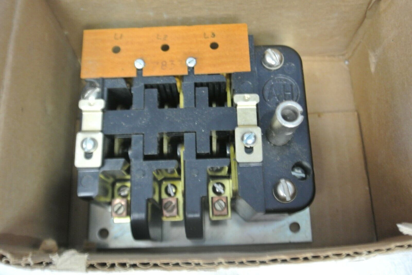 ARROW-HART RAD-130-U MISCELLANEOUS SWITCH / 30A / 600V / NEW SURPLUS