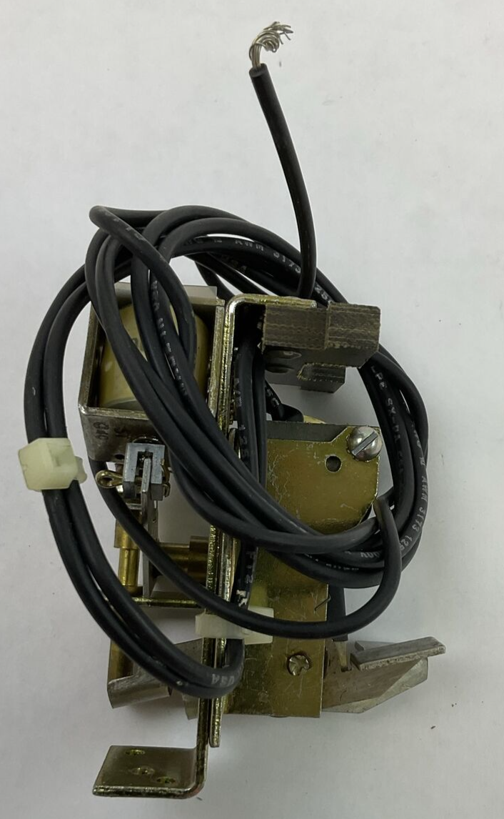 GE SHUNT TRIP 24VDC FOR TKM3F 1200AMP CAT NO: ???
