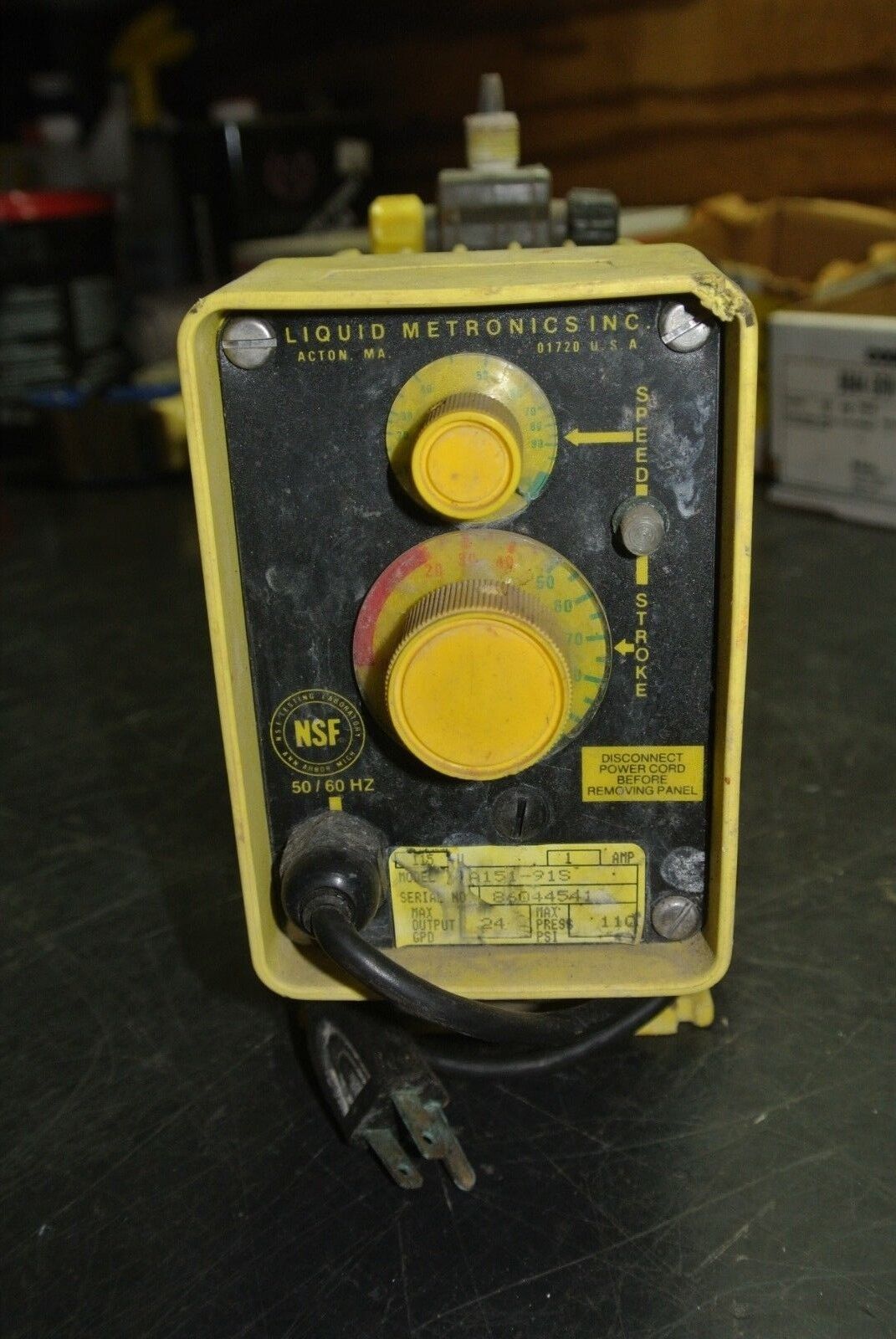 LMI MILTON ROY A151-91S ELECTROMAGNETIC DOSING / METERING PUMP 115V, 1A, 24GPD