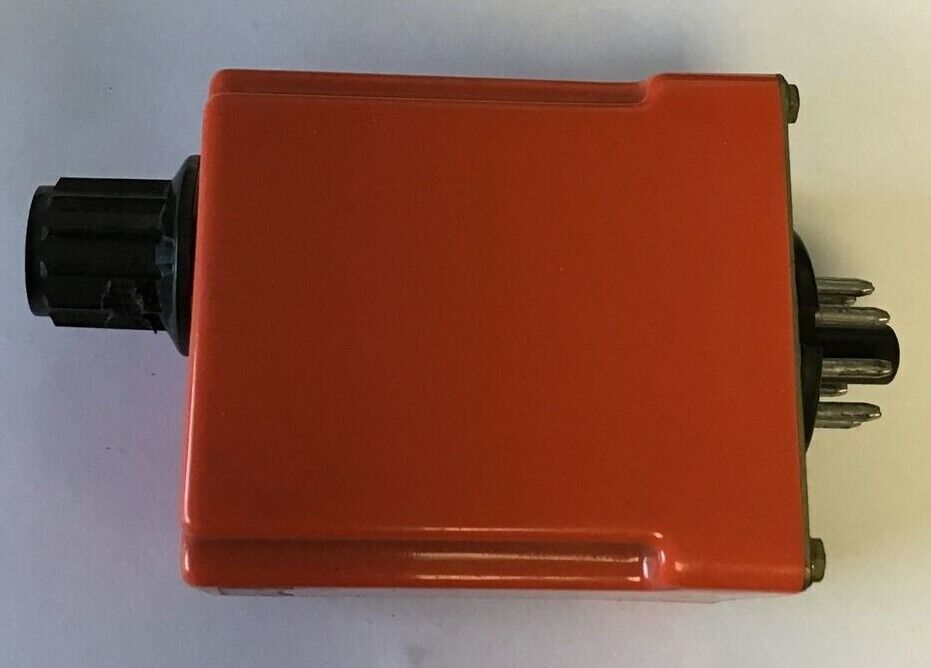 NATIONAL CONTROLS T1K-10-461 SOLID STATE TIMER .1-10SEC. 120VAC 50/60HZ