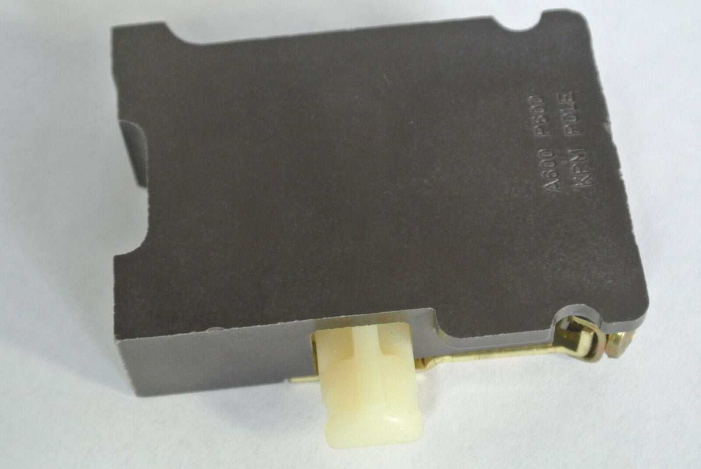 JOSLYN CLARK / SYLVANIA - KPM-1A AUXILIARY CONTACT 10A, 600VAC 1N.O. NEW SURPLUS
