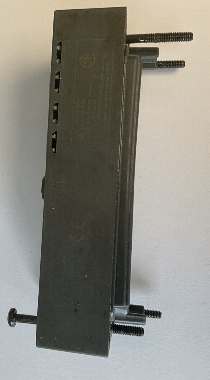 SIEMENS 142-1BD40-0XA0 DIGITAL OUTPUT 24VDC 2A