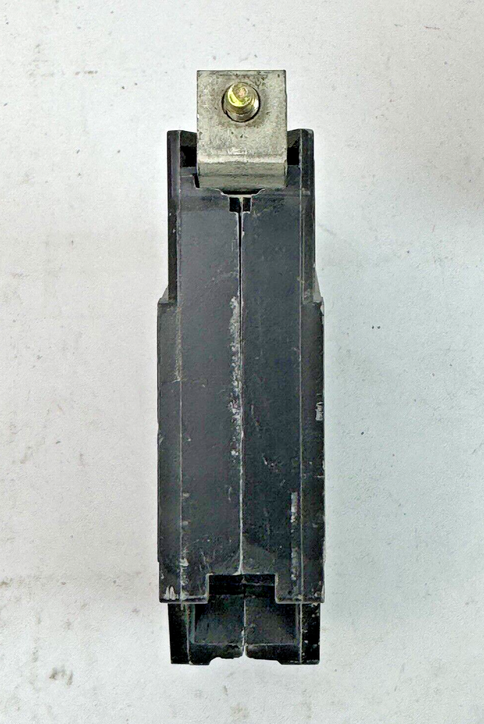 GE *LOT OF 3* - THQB120 - CIRCUIT BREAKERS - 1 POLE, 20 A, 240 VAC, TYPE THQB